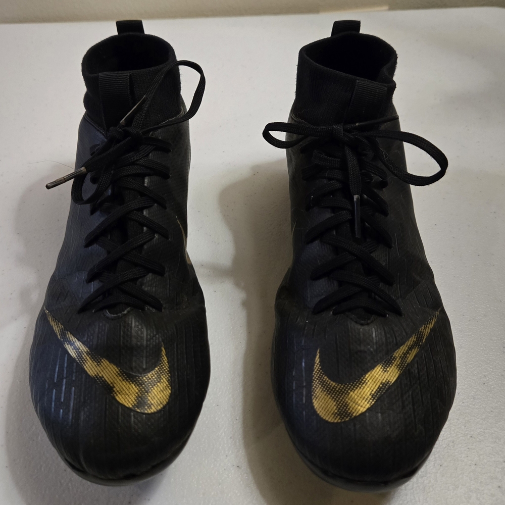 Nike Mercurial Black and Gold Soccer Cleats. Size 4.5 Youth